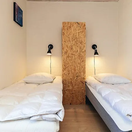 4 Person In * Vestervig