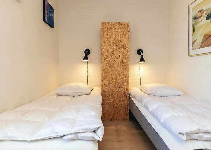 4 Person In * Vestervig